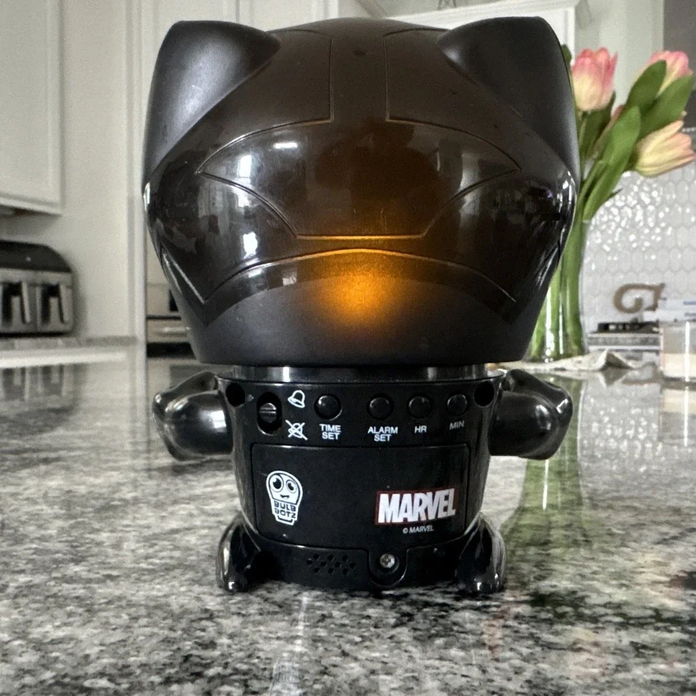 Bulb Botz Marvel Black Panther Talking Alarm‎ Clock w/ Night Light 5.5in